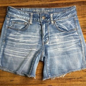 •American Eagle Shorts•